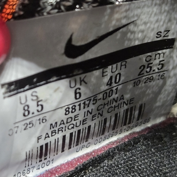 Nike Air Max Thea Ultra Flyknit 'Oreo' Women's Running Shoes Size 8.5 - Picture 8 of 8